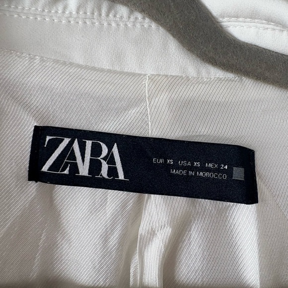 Zara Women's Ivory Blazer with Rolled Sleeves - Picture 2 of 3